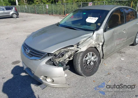 2010 Nissan Altima 2.5 S z USA, uszkodzony, nr VIN 1N4AL2AP2AC144030